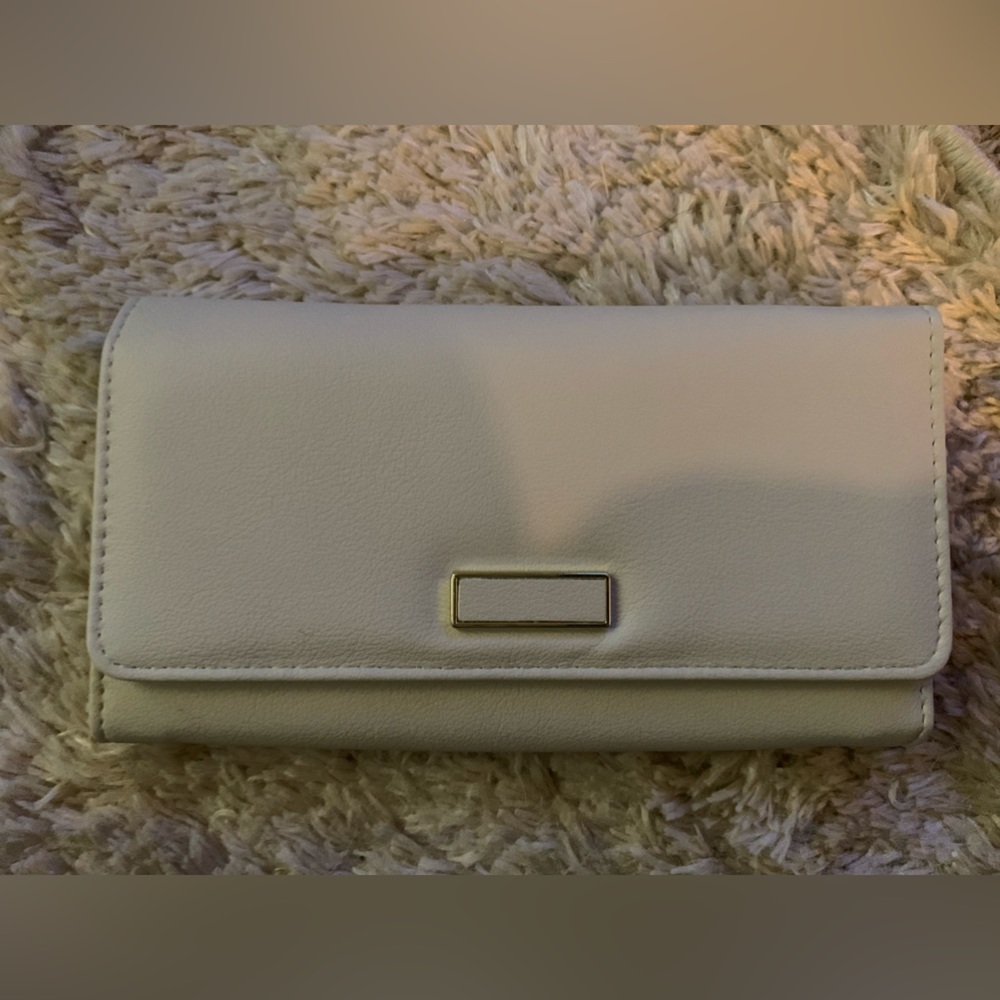 NWOT Beige wallet